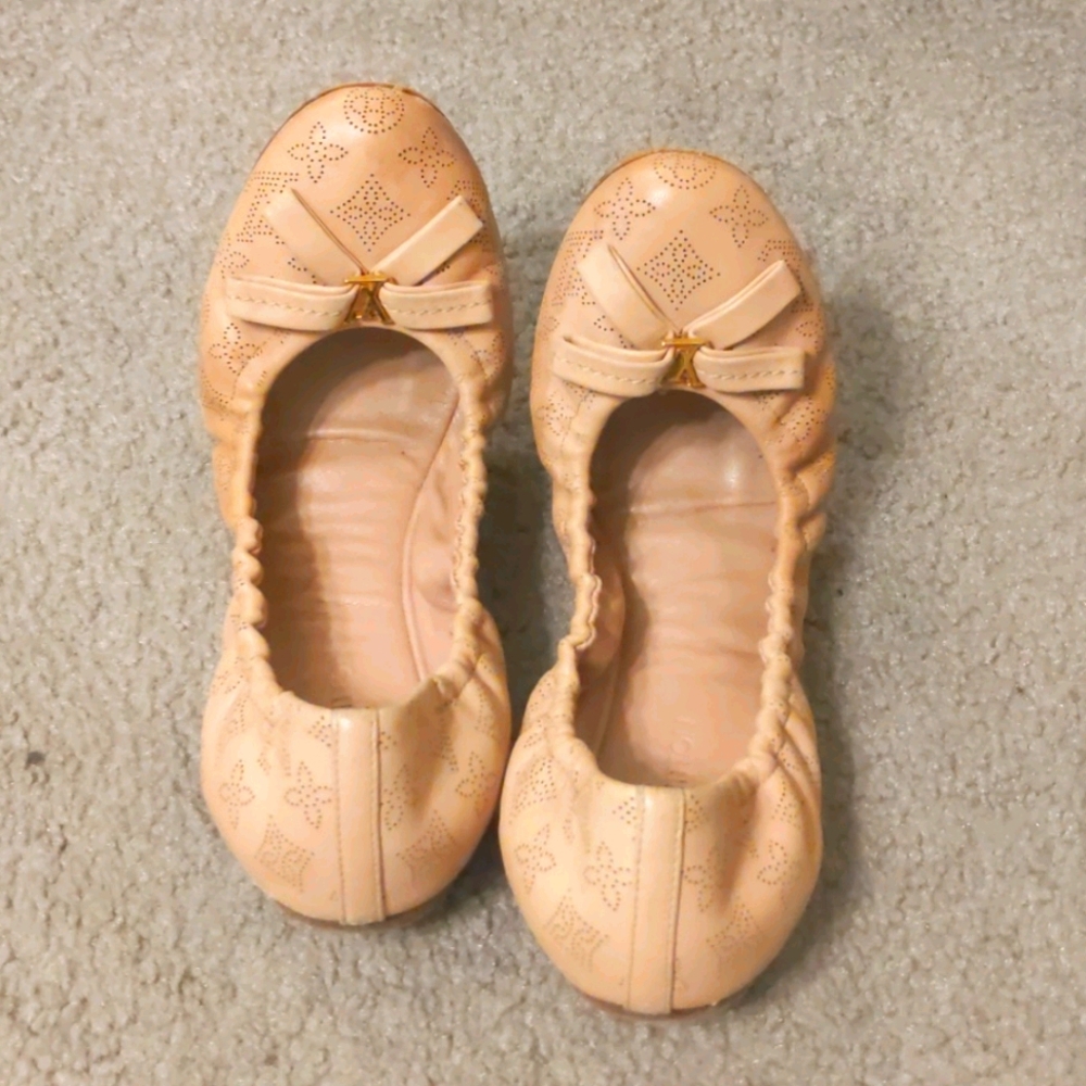 Louis Vuitton ballerina flats size 38